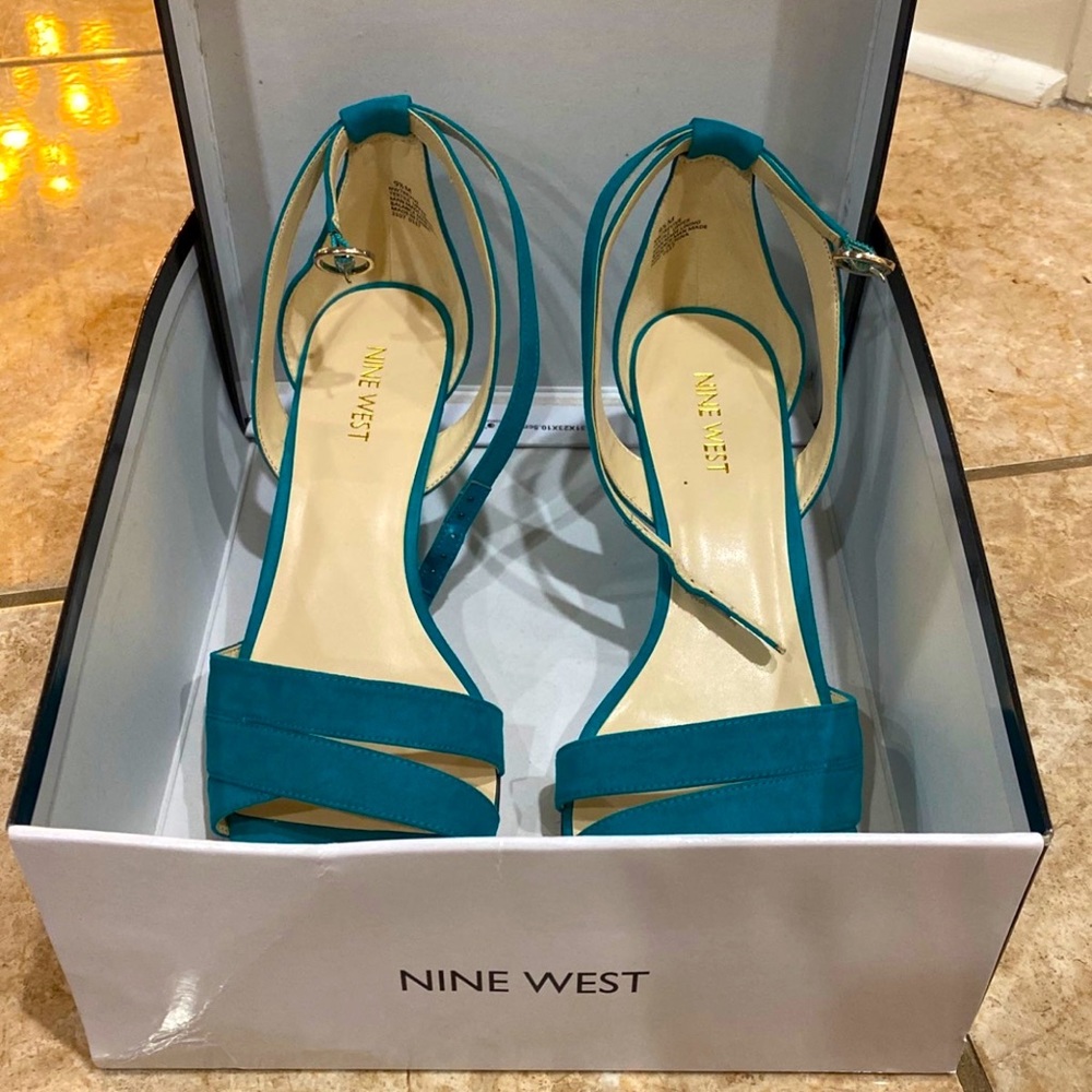 Teal/Turquoise formal wedges